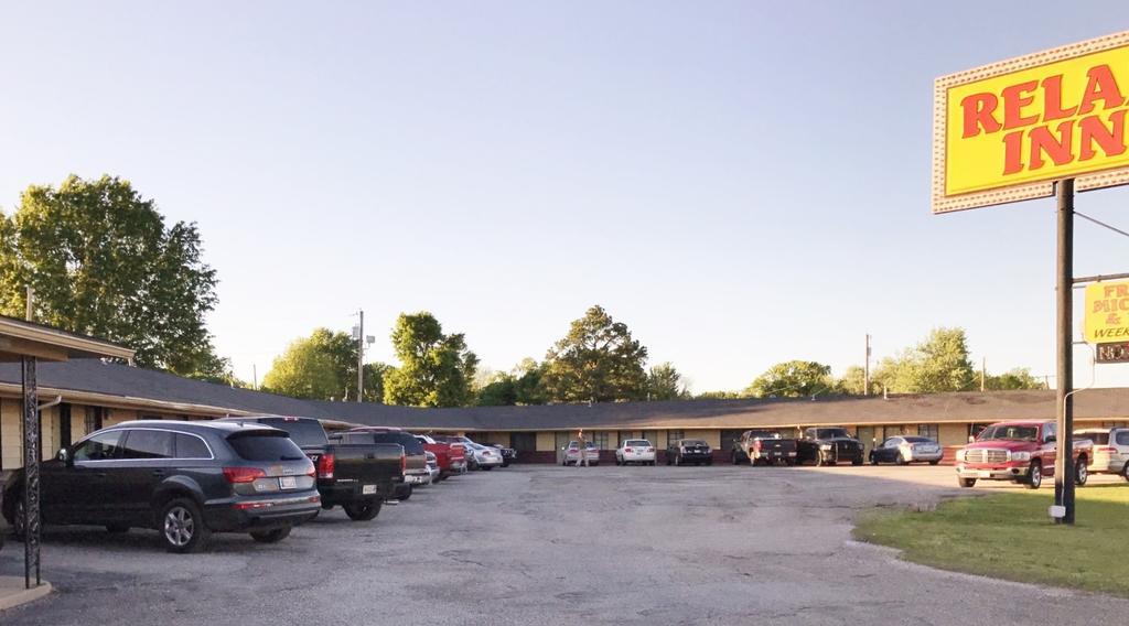 Relax Inn Vinita Exterior photo